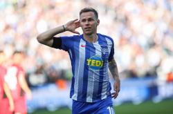 九游电竞-美因茨在客场战胜柏林赫塔，取得三分