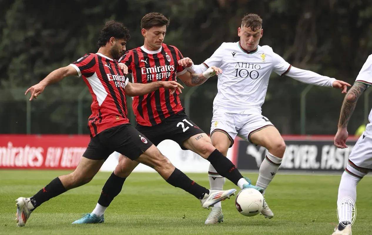 AC米兰遭遇不利反弹归来挑战强敌的简单介绍